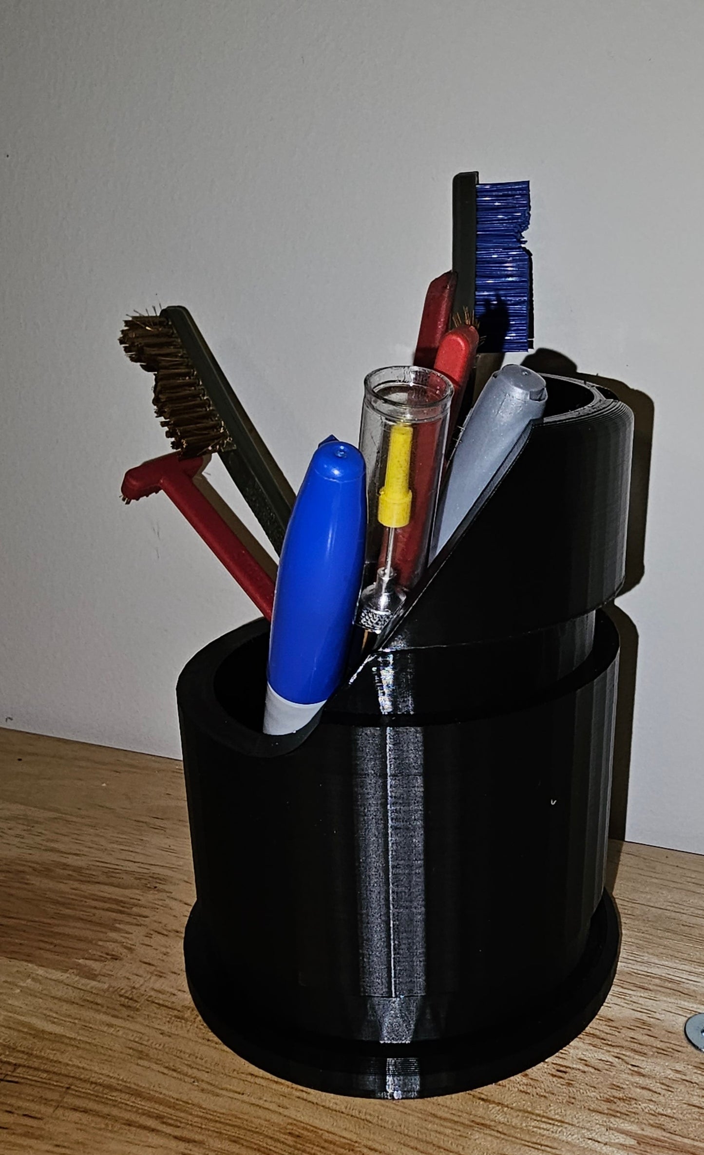 Slant Brake Pen cup
