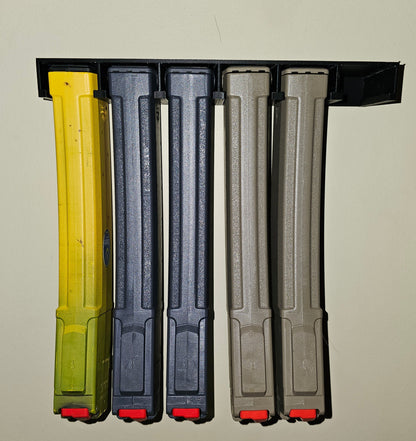 AKV magazine Hanger.