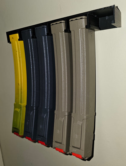 AKV magazine Hanger.